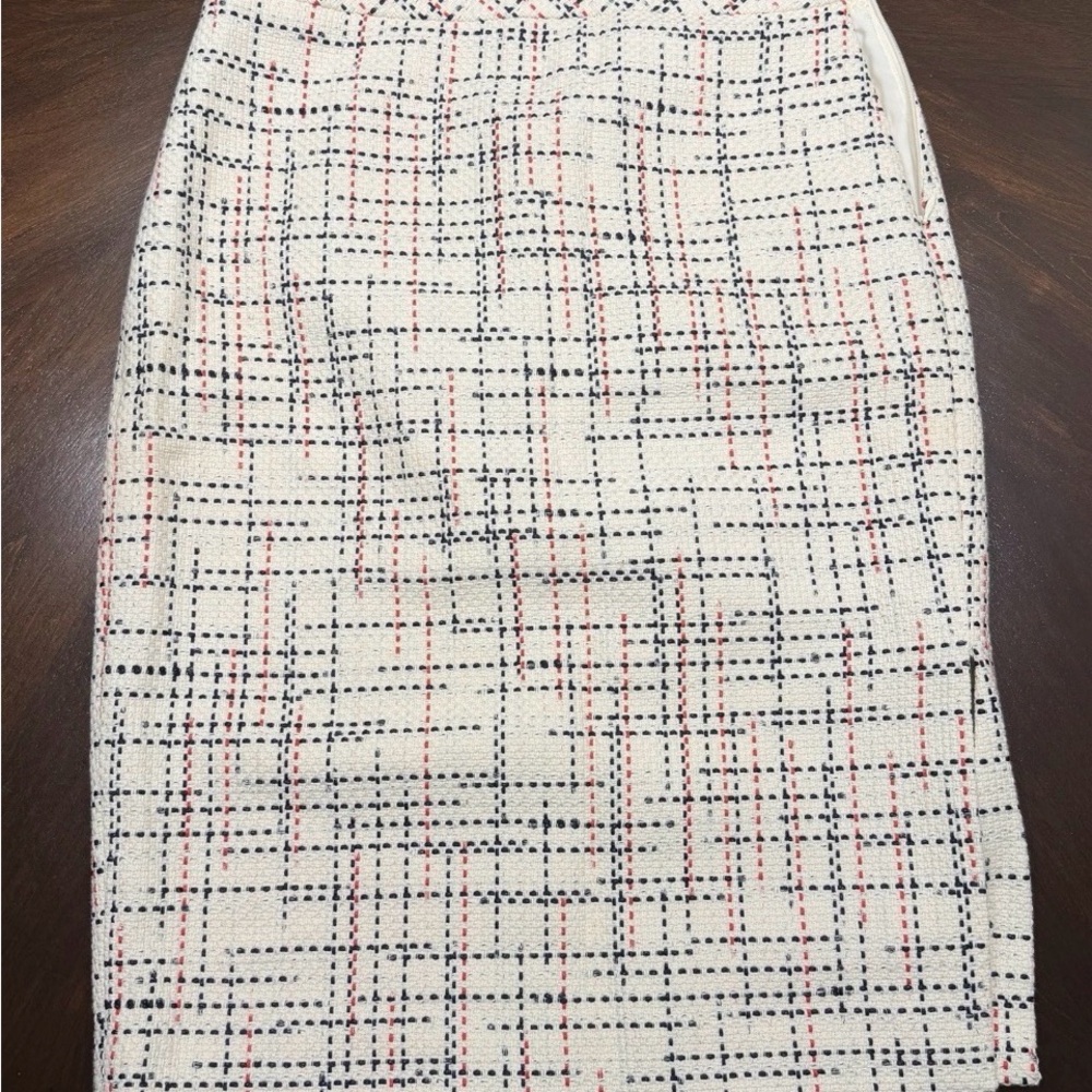 Banana Republic White and Black Pencil Skirt